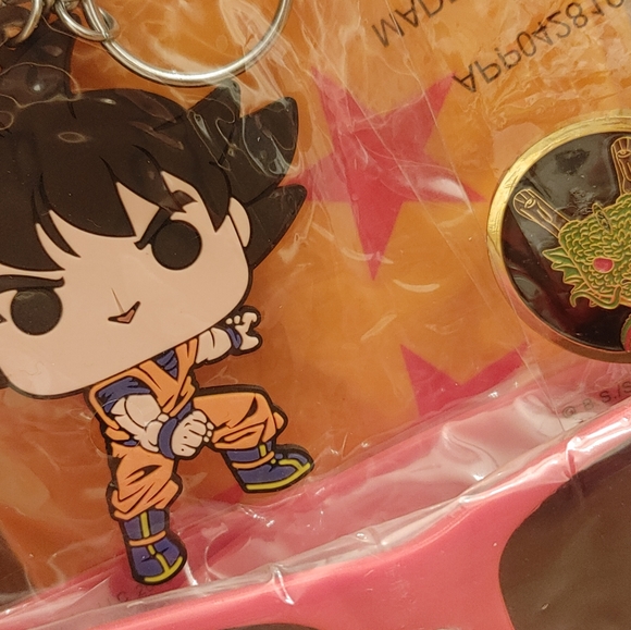 Capsule Corp Future Trunks - Picture 10 of 16